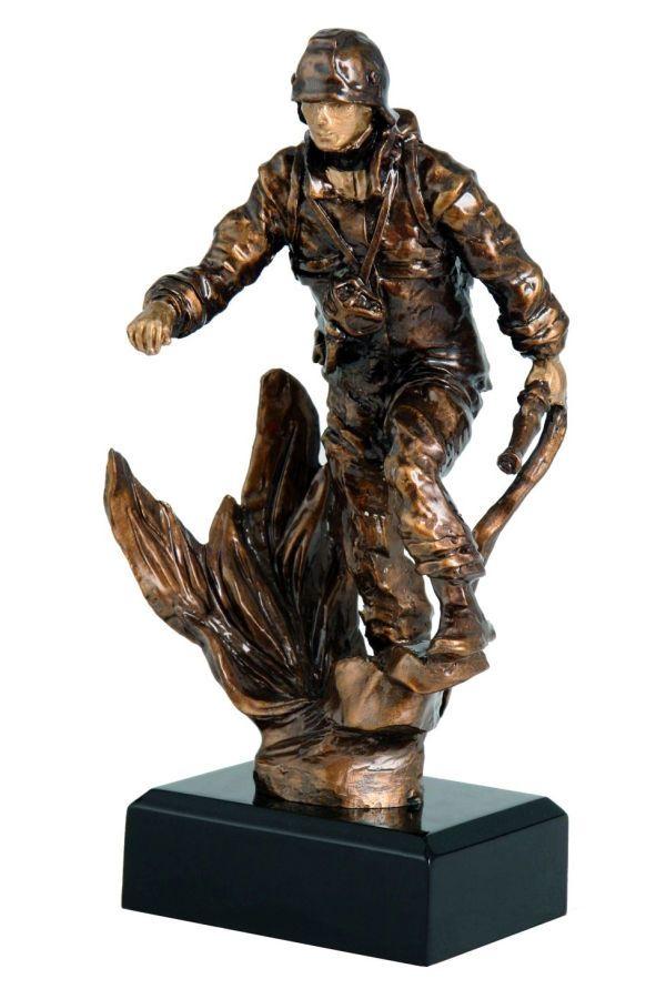 Harz Statuette -  RES126